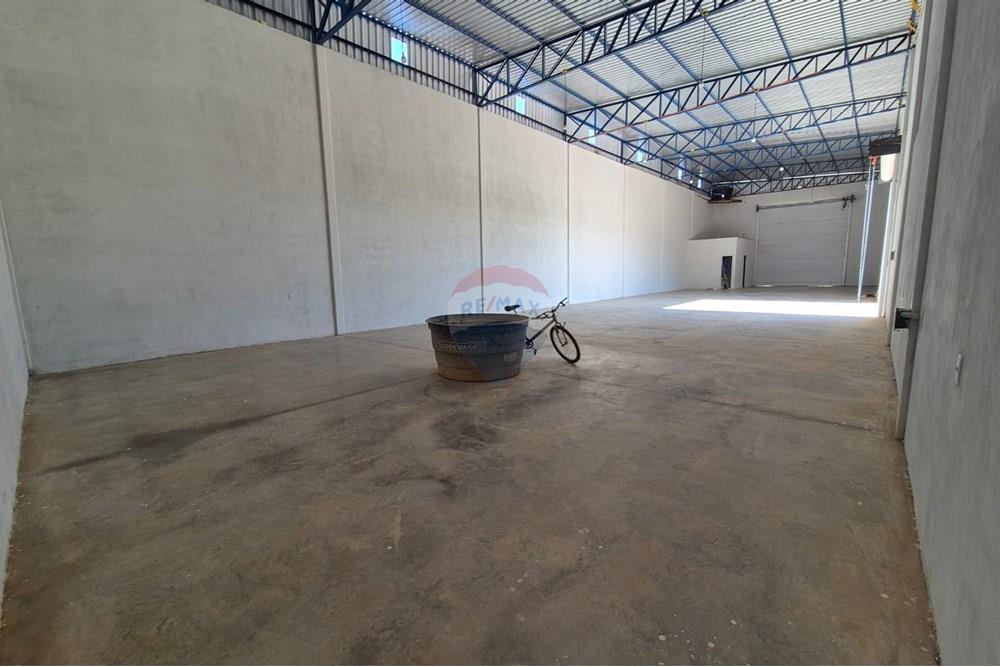 Galpão - Alugar - Barreiras , Bahia - WhatsApp Image 2025-04-25 at 08.29.16.jpeg - 580651097-2