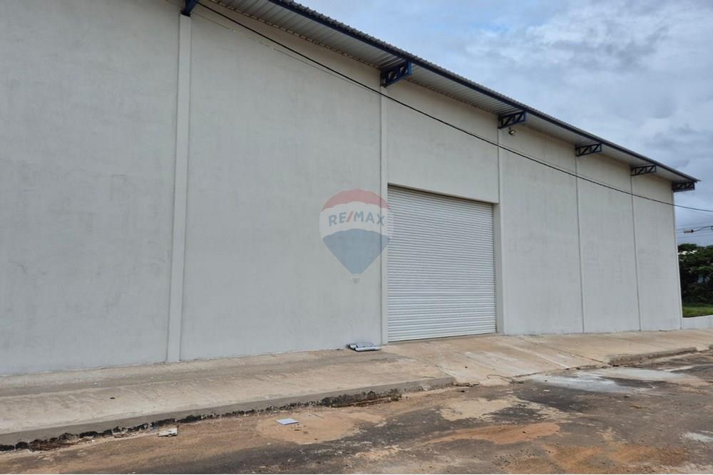 Galpão - Alugar - Barreiras , Bahia - WhatsApp Image 2025-04-25 at 08.29.20.jpeg - 580651097-2