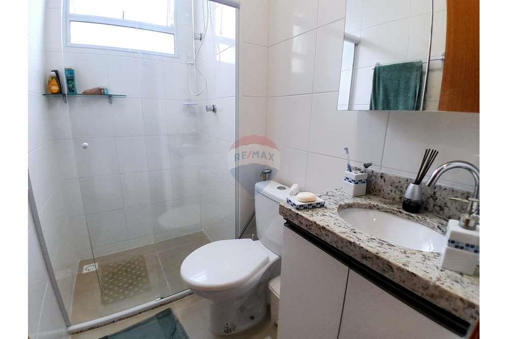 Apartamento - Buraquinho