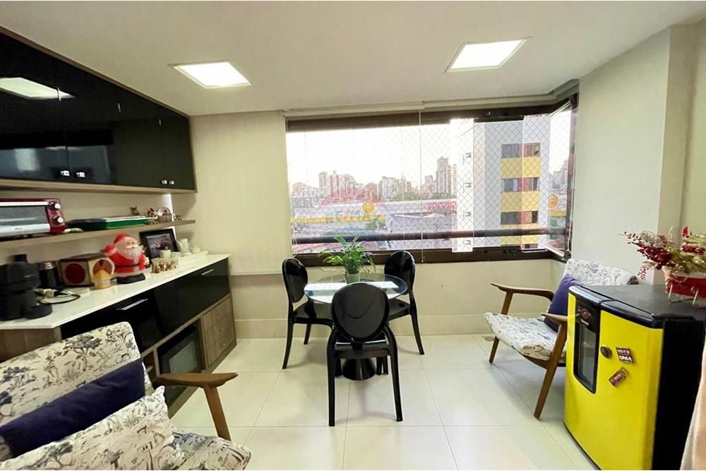 Apartamento - Costa azul