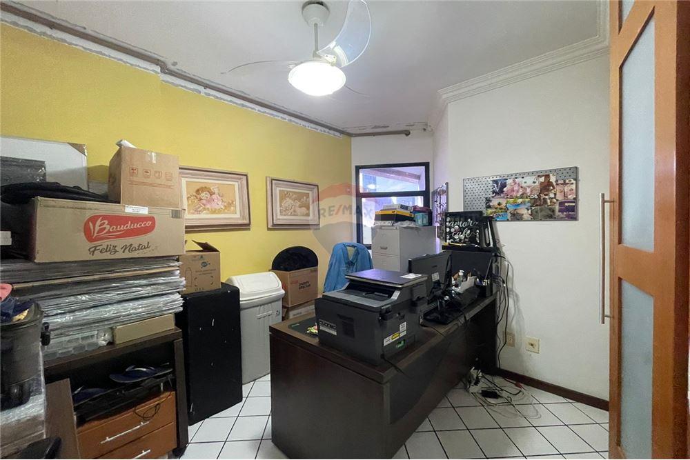 Apartamento - Costa azul