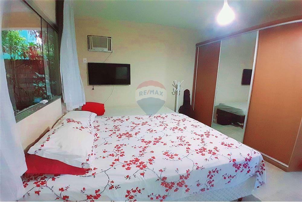 Apartamento - Buraquinho