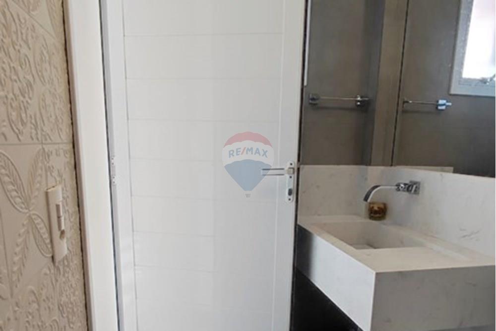 Casa de Condomínio - Venda - Luís Eduardo Magalhães , Bahia - WhatsApp Image 2025-10-16 at 11.02.03.jpeg - Banheiro - 580861004-2