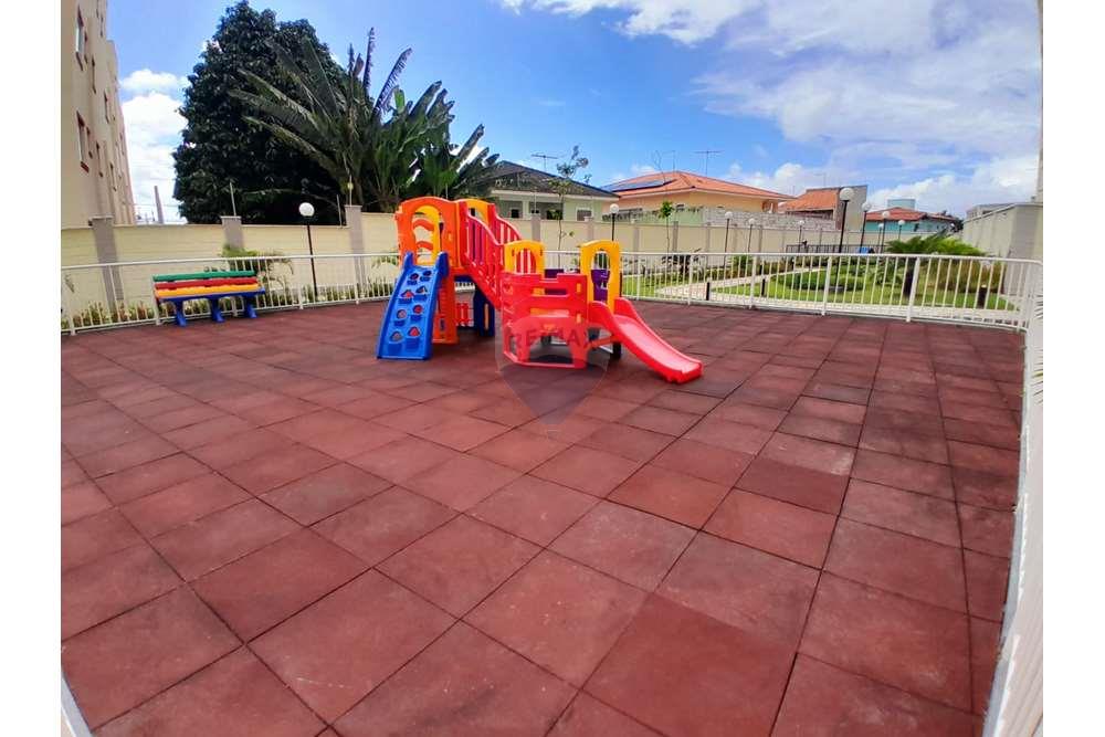 Apartamento - Buraquinho