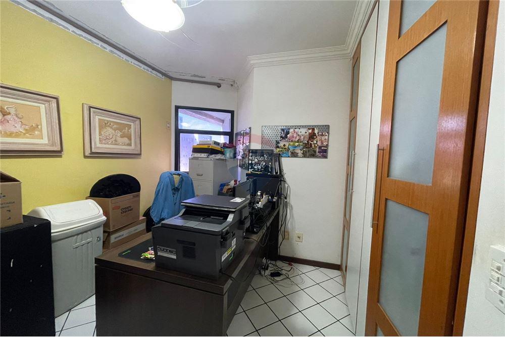 Apartamento - Costa azul