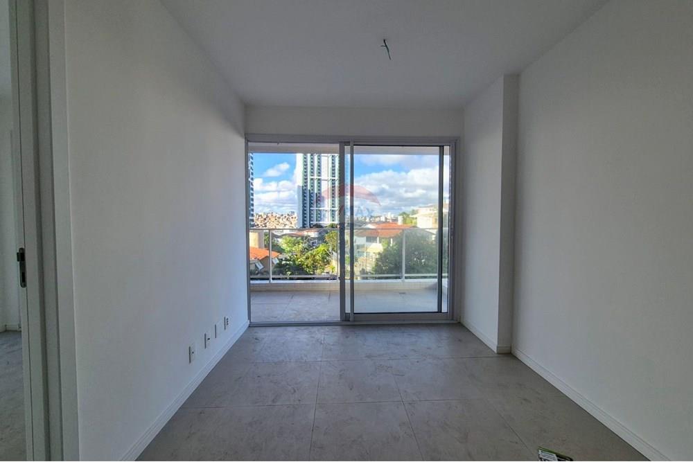 Apartamento - Caminho das árvores