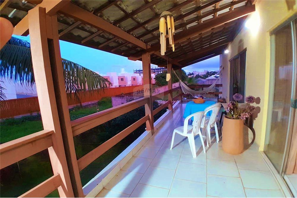 Apartamento - Buraquinho