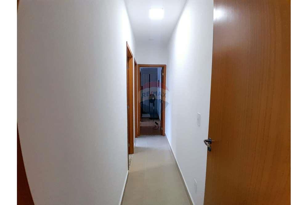 Apartamento - Buraquinho