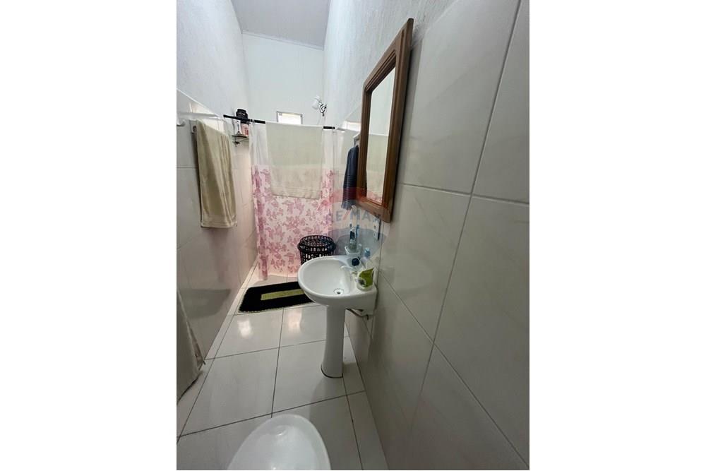 Casa para alugar com 2 quartos, 220m² - Foto 14