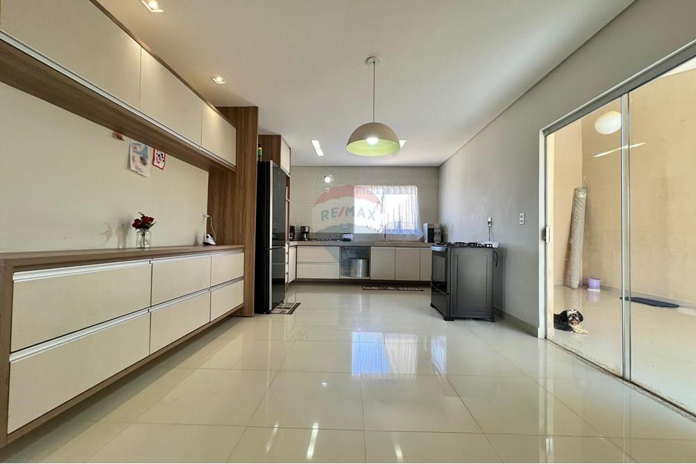 Sobrado - Venda - Barreiras , Bahia - WhatsApp Image 2025-09-19 at 18.03.49 (8).jpeg - 580651079-13