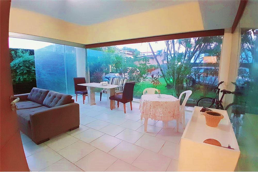 Apartamento - Buraquinho