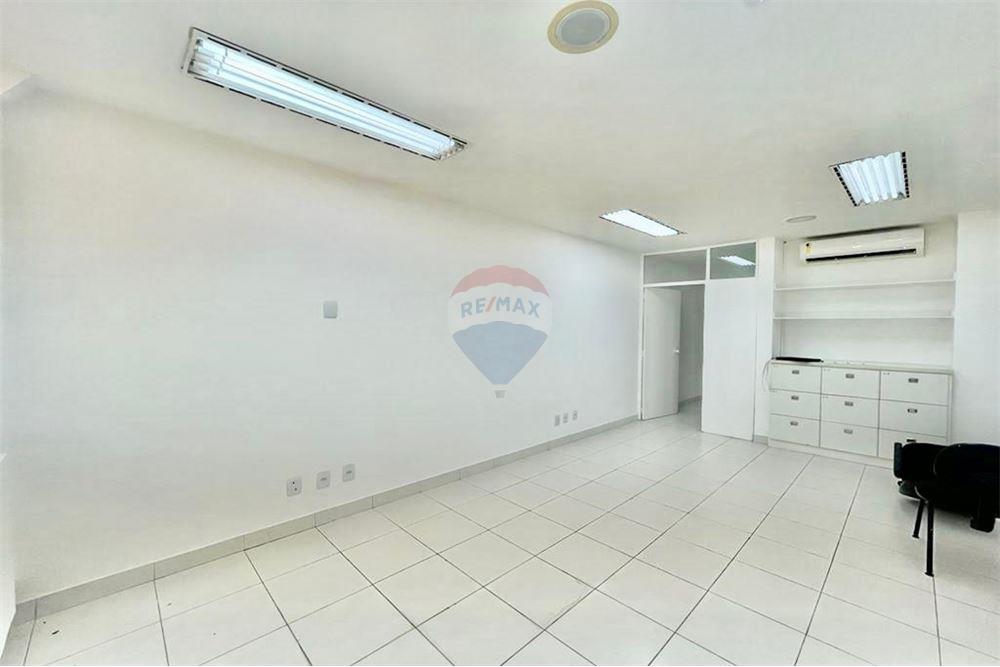 Apartamento - Caminho das árvores