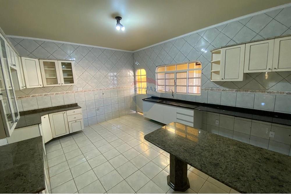 Sobrado - Alugar - Barreiras , Bahia - WhatsApp Image 2024-08-24 at 13.16.44.jpeg - 580651020-130