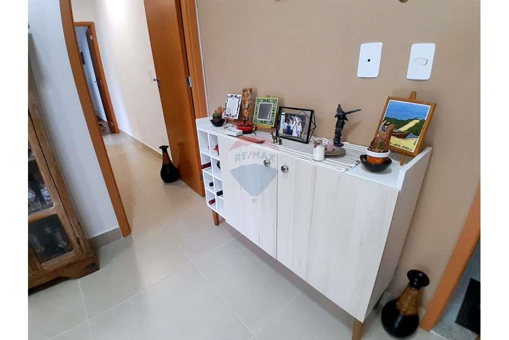 Apartamento - Buraquinho
