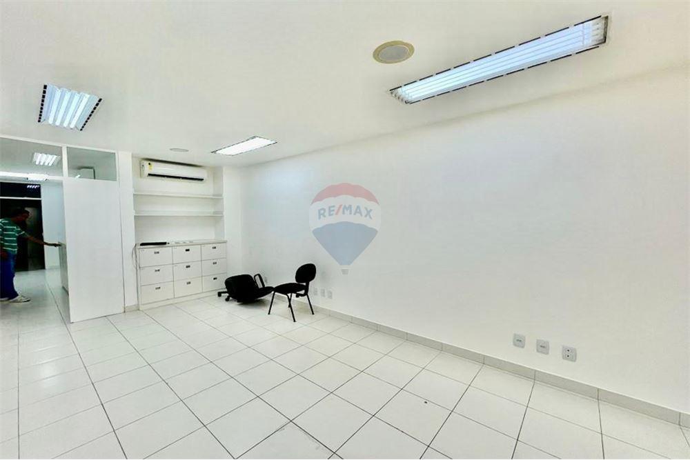 Apartamento - Caminho das árvores