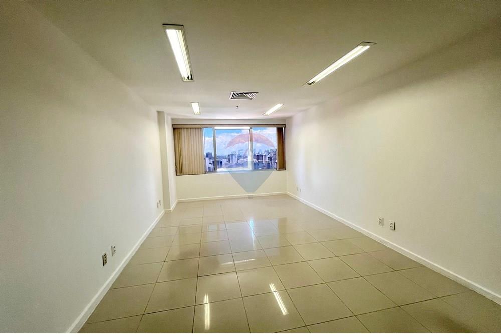 Apartamento - Caminho das árvores