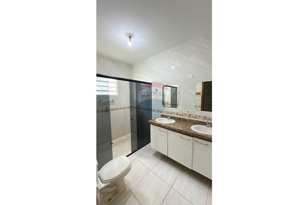 Casa - Venda - Luís Eduardo Magalhães , Bahia - WhatsApp Image 2025-12-11 at 19.57.41 (1).jpeg - 580861005-44