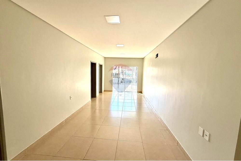 Casa Comercial - Alugar - Barreiras , Bahia - WhatsApp Image 2025-06-26 at 18.03.50 (3).jpeg - 580651041-90