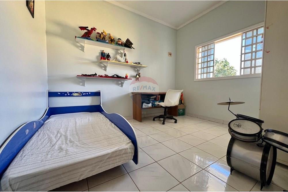 Sobrado - Venda - Barreiras , Bahia - WhatsApp Image 2025-10-31 at 15.28.06 (1).jpeg - 580651043-70