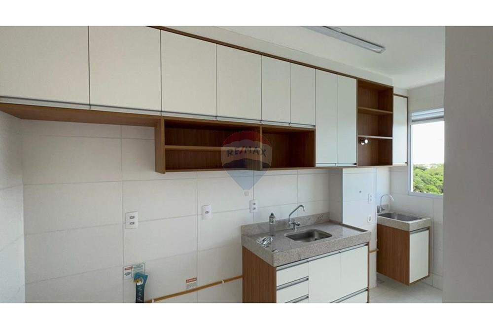 Apartamento - Buraquinho