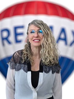 Beatriz Aparecida da Cruz - RE/MAX SHELTER