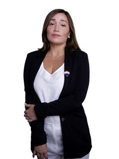 Caroline Pinheiro-Pinheiro&Neves - RE/MAX DREAM ON II