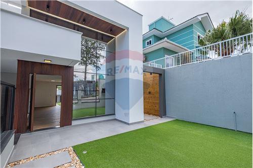 For Sale-House-Rua das Macieiras , 1  - Pedra Branca , Palhoça , Santa Catarina , 88137230-590081057-60