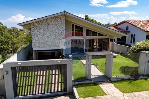 Venda-Casa-Travessa Silvestre João Mendes , 303  - Vera Cruz , Criciúma , Santa Catarina , 88810098-590311013-150