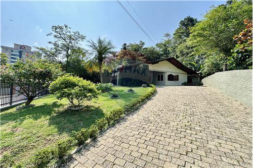 Venda-Casa-Rua Luiz Altemburg Senior , 130  - Escola Agrícola , Blumenau , Santa Catarina , 89031-300-590141028-17