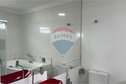 APARTAMENTO SEMI MOBILIADO NO CENTRO DE XANXERÊ
