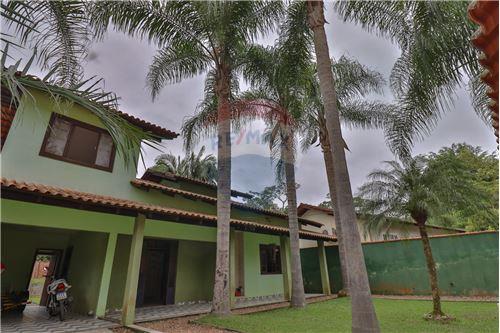 Venda-Casa-Rua Guilherme Marquadt , n°0  - Divinéia , Rio dos Cedros , Santa Catarina , 89120000-590211025-2