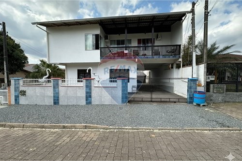 Venda-Casa-Rua Jacy Gonçalves da lUZ , 207  - Próximo a Associação de Moradores Dos Estados  - Estados , Indaial , Santa Catarina , 89087012-590301053-2