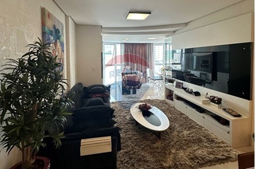 Venda-Apartamento-Avenida Brasil , 3551  - Em frente ao hipermercado Carrefour  - Centro , Balneário Camboriú , Santa Catarina , 88.330-063-590231111-61