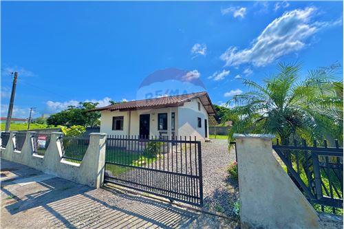 For Sale-House-Rua Carlos Fritz , 45  - Loteamento Palmeiras Indaiá 1  - Warnow , Indaial , Santa Catarina , 89080-770-590301032-8