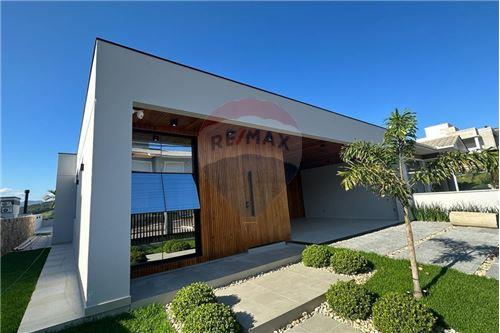 For Sale-House-Avenida dos Lagos , 000  - Sala 113  - Pedra Branca , Palhoça , Santa Catarina , 881370-100-590111020-111