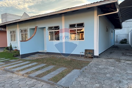 Venda-Casa-Rua Brasília , 259  - Tapajós , Indaial , Santa Catarina , 89080350-590301027-98