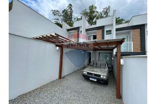 For Sale-Two Level House-Salto Norte , Blumenau , Santa Catarina , 89065470-590121031-5