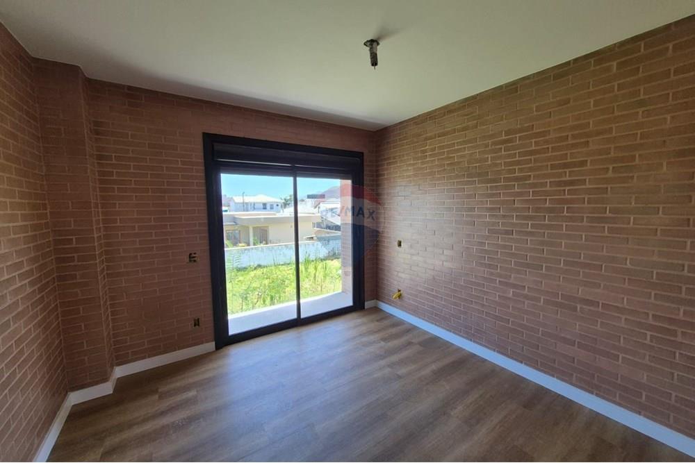 Sobrado - Venda - Florianópolis , Santa Catarina - WhatsApp Image 2025-11-21 at 17.38.31 (1).jpeg - 590471004-46