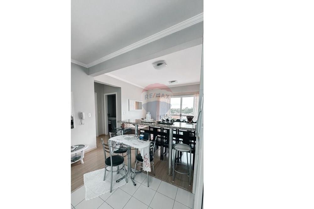 Apartamento à venda com 2 quartos, 72m² - Foto 4