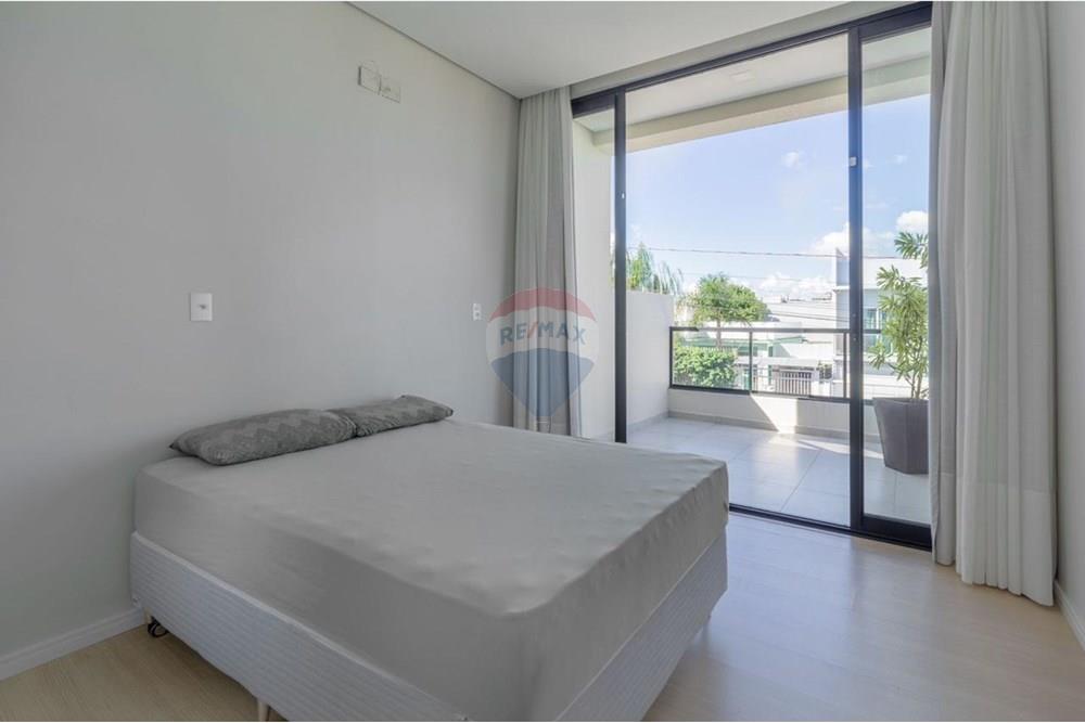 Casa à venda com 3 quartos, 178m² - Foto 30