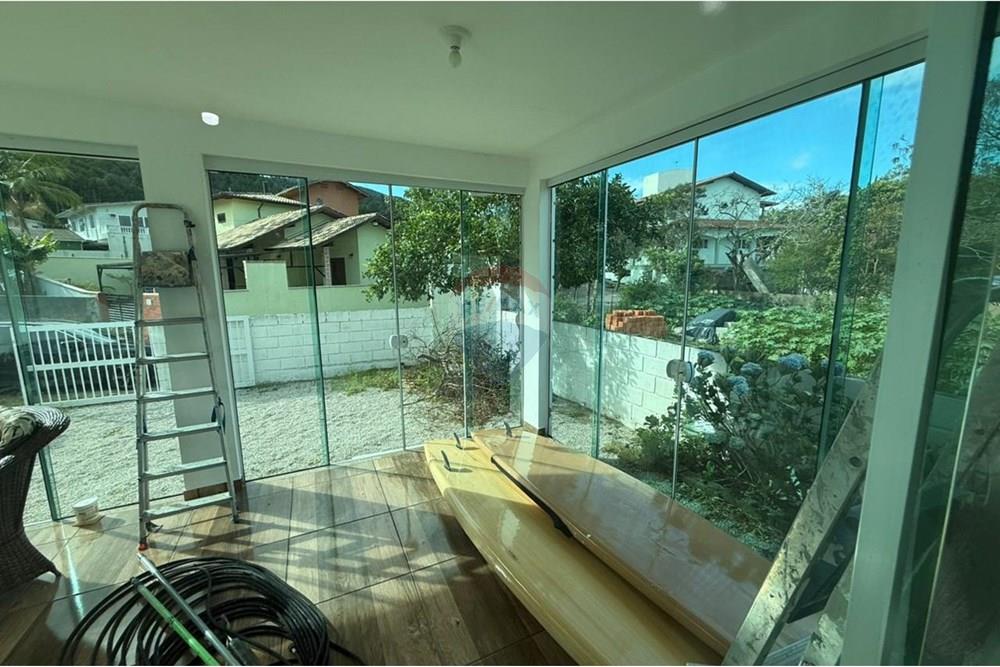 Casa - Venda - Governador Celso Ramos , Santa Catarina - WhatsApp Image 2025-11-09 at 14.34.52 (4).jpeg - 590131010-22