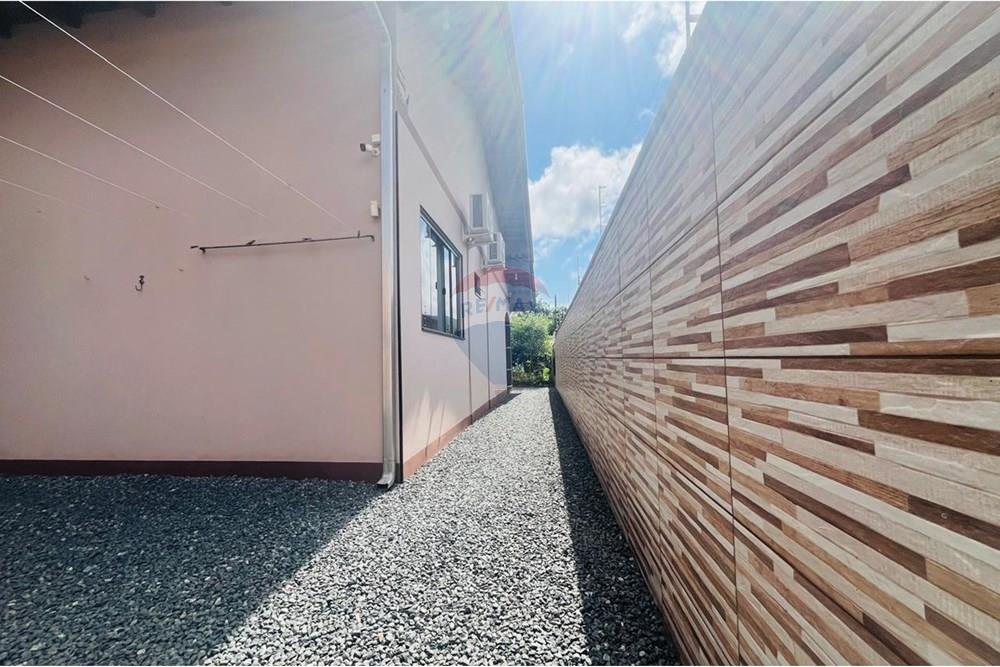 Casa - Venda - Penha , Santa Catarina - patio lateral.jpg - 590091044-49