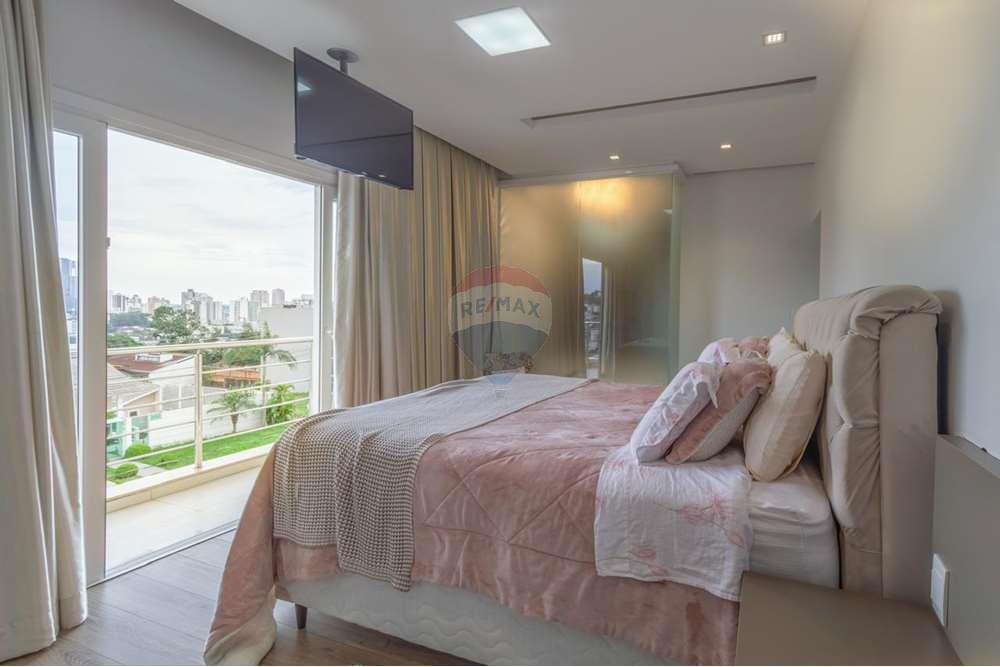 Casa à venda com 3 quartos, 360m² - Foto 10