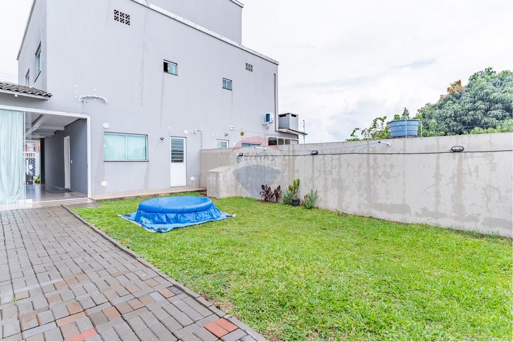 Sobrado à venda com 3 quartos, 121m² - Foto 1