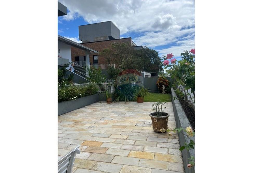 Casa - Venda - Florianópolis , Santa Catarina - WhatsApp Image 2025-10-21 at 18.18.11 (6).jpeg - 590431007-29