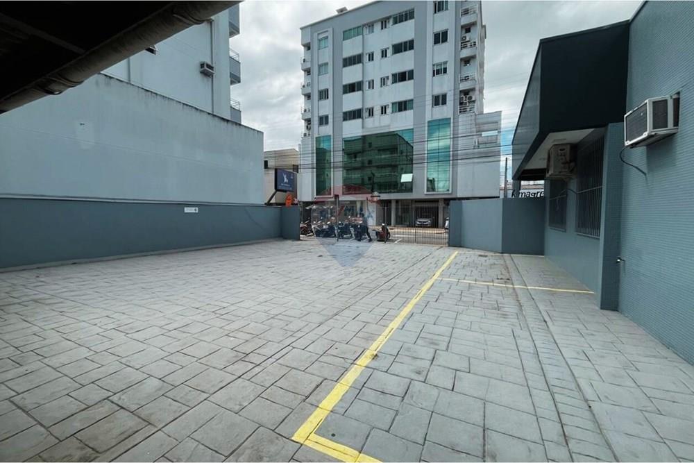 Casa Comercial - Alugar - Balneário Camboriú , Santa Catarina - aa6c17a9-cc8d-4a14-a30d-c53868ae9374.jpg - 590531040-5
