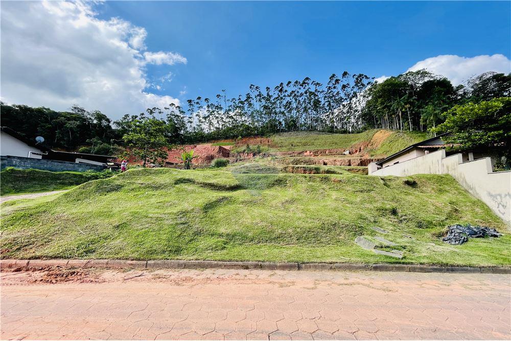 Lote/Terreno de 299m² no bairro Testo Salto, em Blumenau | Eu Corretor