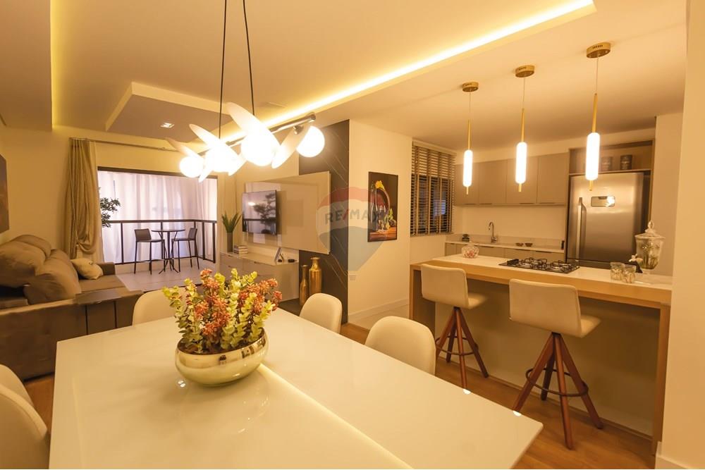 Apartamento à venda com 2 quartos, 64m² - Foto 4