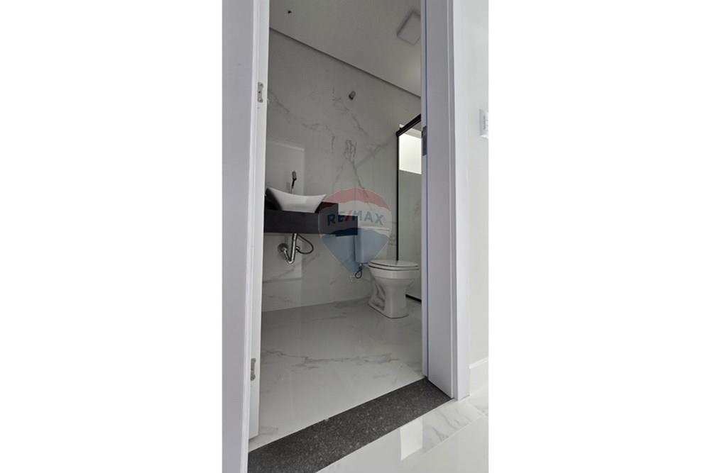 Sobrado - Venda - São José , Santa Catarina - WhatsApp Image 2025-08-26 at 14.54.12 (2).jpeg - 590471023-4