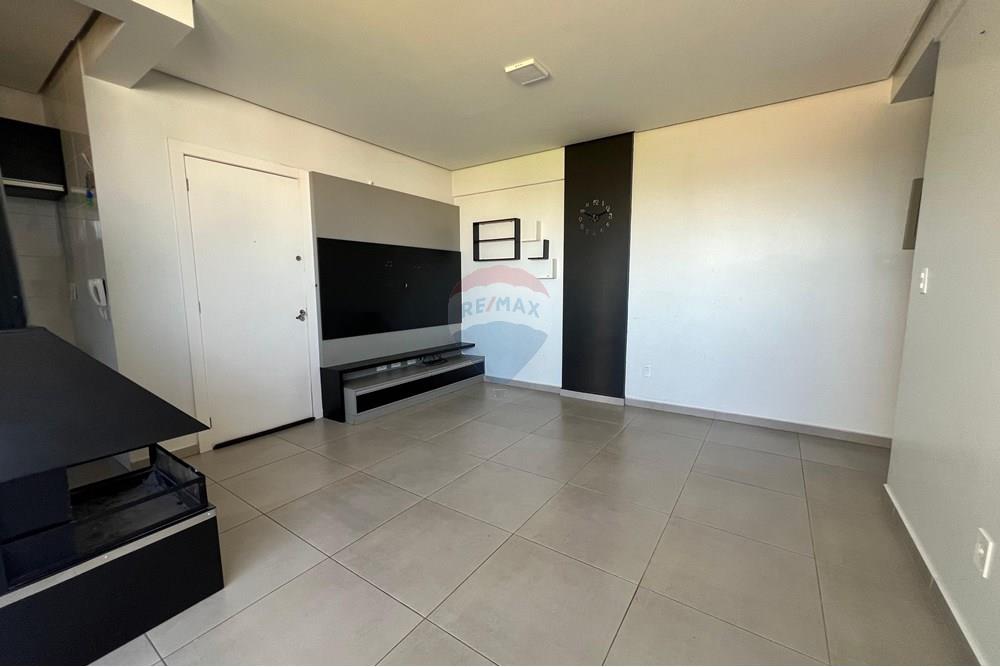 Apartamento à venda com 2 quartos, 66m² - Foto 1